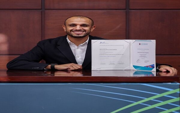 دودو الجباس يحصل على شهادة «UEFA» في إدارة كرة القدم ويخطط لمسيرة إدارية بعد الاعتزال