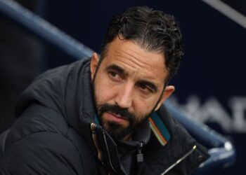 روبن أموريم يعلن تشكيل مانشستر يونايتد لمواجهة إيفرتون