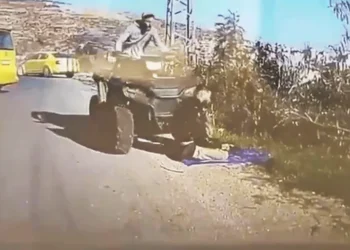 دهس مصلٍ وإطلاق نار يشعلان غضبا بالضفة الغربية