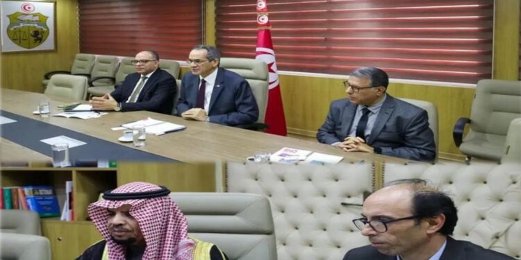 بحث التعاون بين وزارة التعليم بتونس ومركز اليونسكو الإقليمي للجودة والتميّز في التعليم