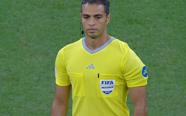 الاتحاد المصري يدافع عن الحكم أمين عمر بعد هجوم الاتحاد الفلسطيني