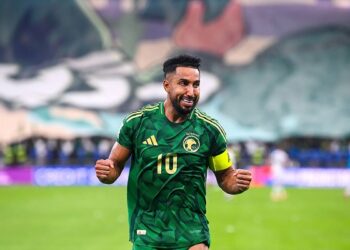 سالم الدوسري يعود لقيادة هجوم السعودية أمام فلسطين في ربع نهائي كأس العرب