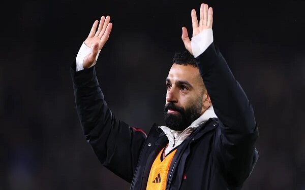 محمد صلاح يهاجم ليفربول وسلوت بعد جلوسه المتكرر على مقاعد البدلاء وتعادل الفريق مع ليدز