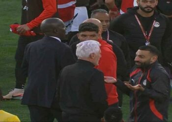 منتخب مصر ينفي تصريحات هوجو بروس حول محمد صلاح بعد الفوز على جنوب إفريقيا