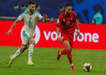 الجزائر تكتسح البحرين 5-1 وتتصدر مجموعتها في كأس العرب 2025