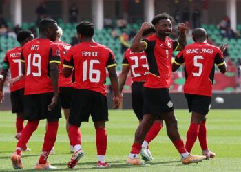 موزمبيق تفجر مفاجأة وتفوز على الجابون 3-2 في كأس أمم إفريقيا
