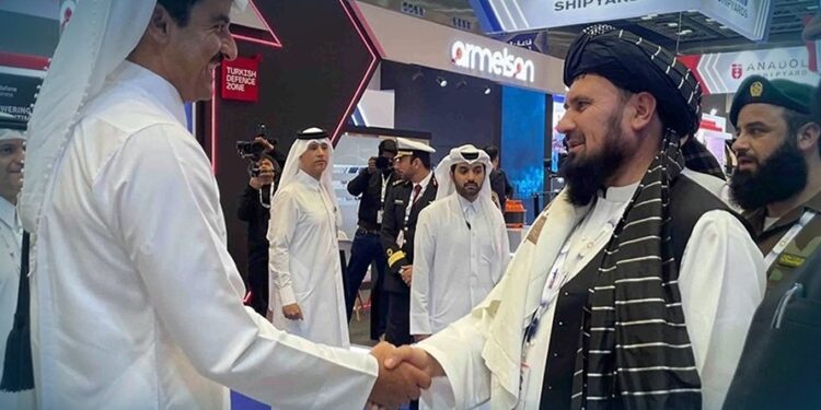 رئيس أركان الجيش الأفغاني يلتقي أمير قطر بمعرض ديمدكس