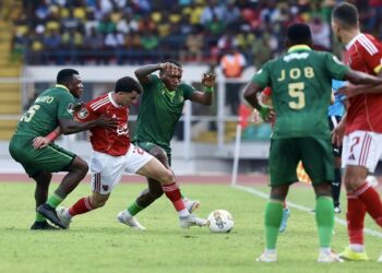 تعادل الأهلي ويانج أفريكانز يحسم مواجهة دوري أبطال إفريقيا في تنزانيا