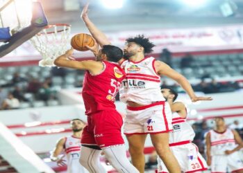الأهلي يخطف فوزًا مثيرًا من الزمالك في الثواني الأخيرة بدوري السلة