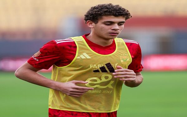 رحيل مباكي يفتح الباب أمام تسجيل حمزة عبد الكريم في برشلونة