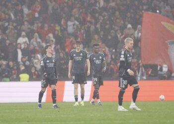 ريال مدريد يصطدم ببنفيكا في ملحق دور الـ16 بدوري أبطال أوروبا