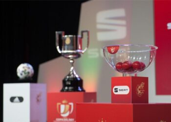 قرعة دور الـ16 لكأس ملك إسبانيا تُسفر عن مواجهات قوية لبرشلونة وريال مدريد