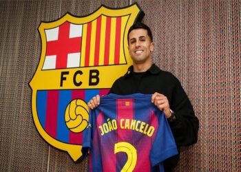 برشلونة يعلن قائمته لمواجهة راسينج سانتندير.. وظهور جواو كانسيلو لأول مرة