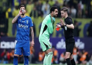 إيقاف نواف العقيدي مباراتين وتغريمه 20 ألف ريال بعد أحداث مباراة النصر والهلال