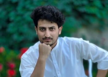 محمد رضا إلهي.. طالب في برنامج بكالوريوس العلاقات الدولية بالجامعة الإسلامية العالمية في إسلام آباد، ويعمل حاليًا باحثًا متدربًا في معهد كشمير للعلاقات الدولية.