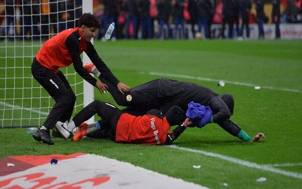 الاتحاد الإفريقي يحسم جدل مناشف حراس المرمى بعد نهائي أمم إفريقيا بين السنغال والمغرب