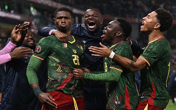 الكاميرون تعبر جنوب إفريقيا بثنائية مثيرة وتضرب موعدًا مع المغرب في ربع نهائي أمم إفريقيا