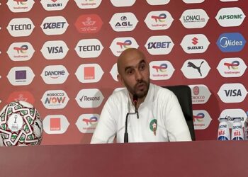 الركراكي يطلب من جماهير المغرب الوصول لـ100 ديسيبل لدعم المنتخب أمام السنغال في النهائي