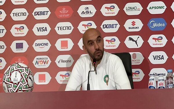 الركراكي يطلب من جماهير المغرب الوصول لـ100 ديسيبل لدعم المنتخب أمام السنغال في النهائي