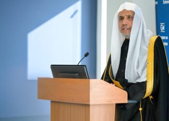 رئيس رابطة العالم الإسلامي يؤكد رفض الكراهية والعنصرية