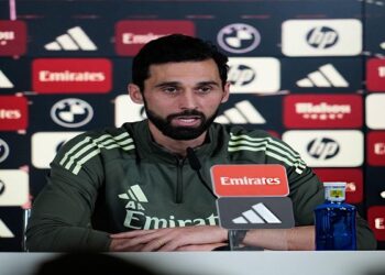 أربيلوا يعلن تشكيل ريال مدريد لمواجهة فالنسيا في الدوري الإسباني