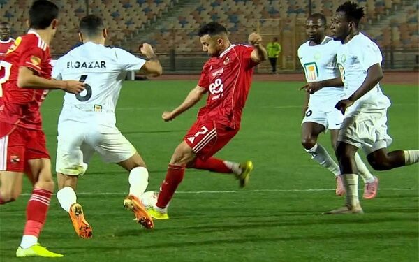 الأهلي يتعثر أمام البنك الأهلي بالتعادل 1-1 في الدوري المصري