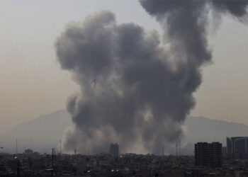 التلفزيون الإيراني: 85 قتيلاً في قصف استهدف مدرسة جنوب البلاد