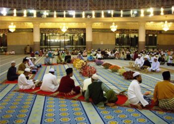 روحانيات وأسواق عامرة: ماليزيا تتهيأ لرمضان