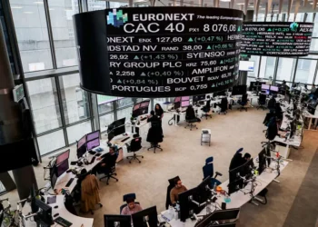 الأسواق الأوروبية تتأرجح وسط مخاوف التضخم وتصاعد التوتر في الشرق الأوسط