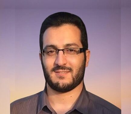 شريف محمد جابر، كاتب ومترجم وباحث في الفكر والأدب من فلسطين