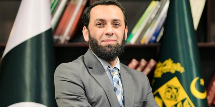 إسلام آباد تضرب "معاقل الإرهاب" وتفند رواية كابل