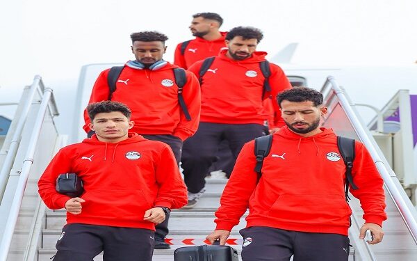 بعثة منتخب مصر تصل جدة استعدادًا لودية السعودية