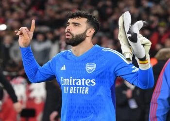 ديفيد رايا الأقرب لحراسة مرمى إسبانيا أمام مصر
