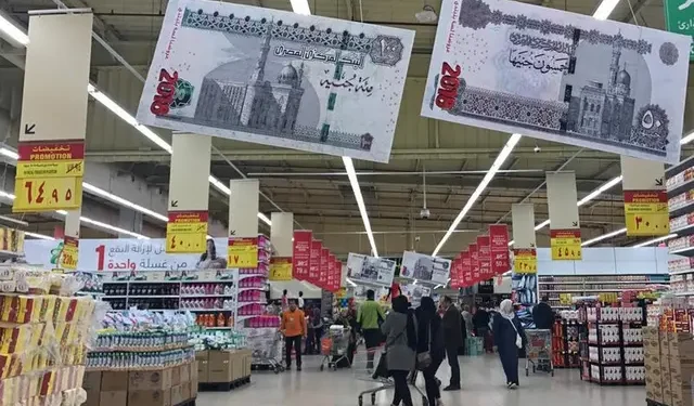 من التعويم إلى البنزين.. كيف تُدار ماكينة التضخم في مصر؟