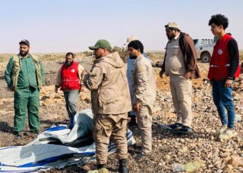 جثث ومفقودون قبالة طبرق ونجاة 4 مهاجرين بعد صراع مع أمواج المتوسط 