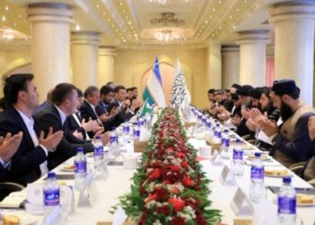 أفغانستان وأوزبكستان تعززان التعاون الاقتصادي والمشاريع الاستثمارية المشتركة