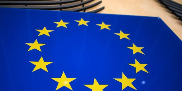 بريطانيا تغادر عباءة ترمب وتختار العودة إلى الحضن الأوروبي