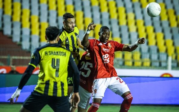 مدرب فالنسيا يرفض التعليق على صفقة أليو ديانج ويؤكد: تركيزي على الفريق الحالي