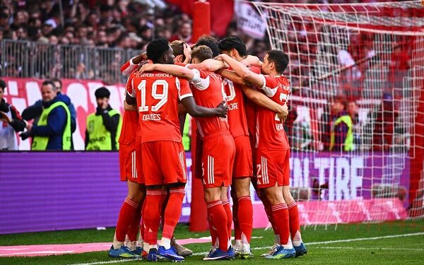 بايرن ميونيخ بطلًا للدوري الألماني للمرة 35 بعد رباعية في شتوتجارت