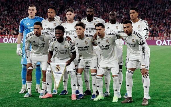 ريال مدريد يواجه بيتيس بقائمة تضم نافارو وغياب تشواميني.. ومبابي على أعتاب المباراة 100