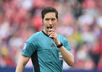 طاقم ألماني بقيادة يولنبيك لإدارة قمة الأهلي والزمالك في الدوري المصري
