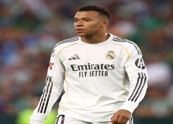 إصابة مبابي تُربك حسابات ريال مدريد قبل الكلاسيكو