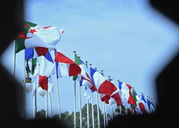  زيارة وزير الداخلية الجزائري لباريس  هل تنجح في نزع ألغام ملف الهجرة؟