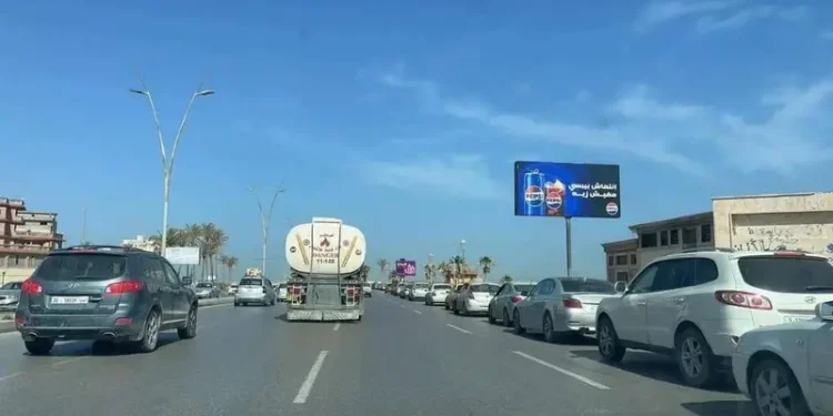 طوابير البنزين فى ليبيا