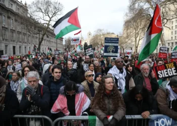 بريطانيا بين الأمن والحريات: مسيرات فلسطين في قلب صراع سياسي