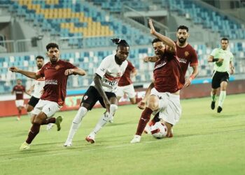 اتحاد الكرة يعلن أطقم حكام الجولة الأخيرة الحاسمة في الدوري المصري