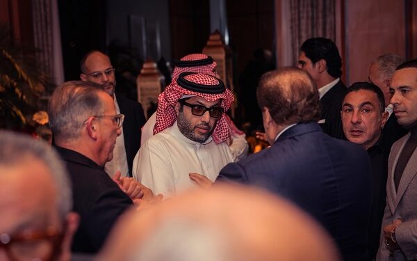 تركي آل الشيخ يقترب من الاستثمار في ديربي كاونتي الإنجليزي