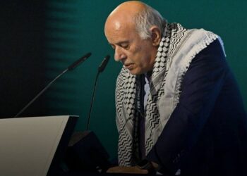 رئيس الاتحاد الفلسطيني يوجه رسالة قوية في كونغرس فيفا