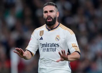كارفاخال يودع ريال مدريد بعد 23 عامًا من العطاء