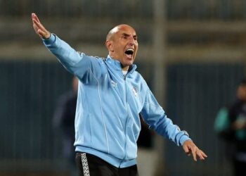 إيقاف مدرب بيراميدز ولاعب إنبي في عقوبات الجولة الخامسة بالدوري المصري